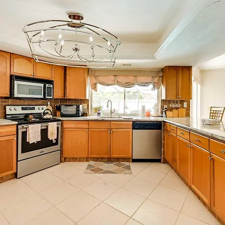 Marco Island Retreat With Pool About 1 Mi To Beach